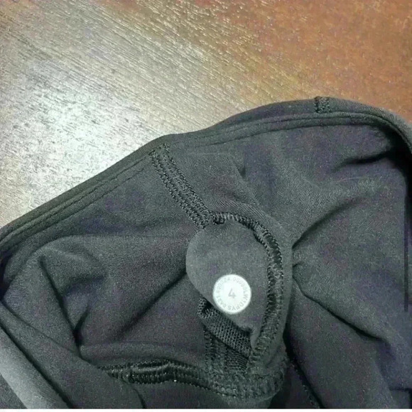 Lululemon Aling high-neck tank top - Picture 8 of 10